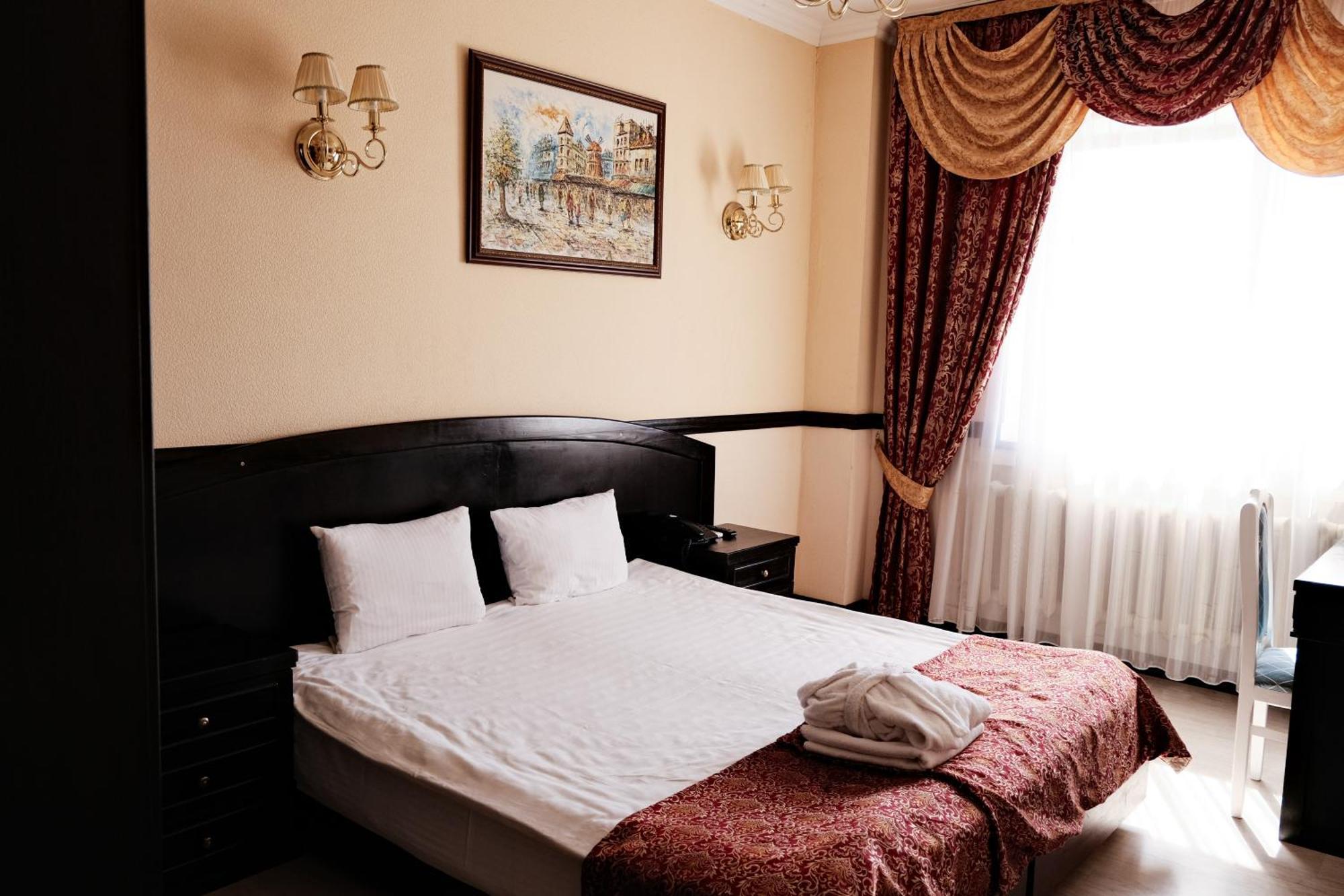 Belon Life Hotel Astana Exterior foto